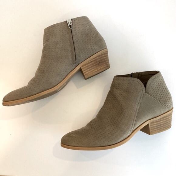 Dolce Vita 9.5 bootie Ankle boot neutral DV8 Taupe Olive Distressed heeled Boho - Picture 6 of 16